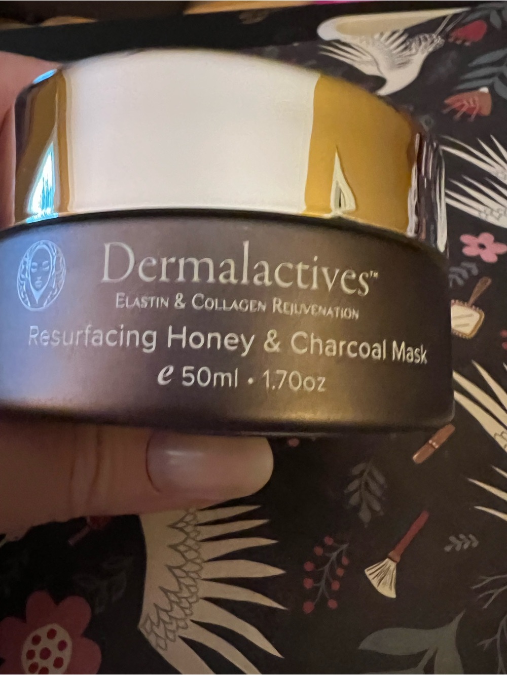 Dermalactives Resurfacing Honey & Charcoal Mask – Brown